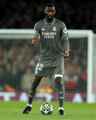 UEFA Champions League Quarter-finals Arsenal v Real Madrid Antonio Rüdiger of Real Madrid runs with the ball during the UEFA Champions League Quarter-finals match Arsenal vs Real Madrid at Emirates Stadium, London, United Kingdom, 8th April 2025 (Photo by Izzy Poles News Images) London Emirates Stadium Greater London United Kingdom Copyright: xIzzyxPoles NewsxImagesx