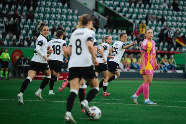 08.03.25, Frauen, Fussball, UEFA Womens Nations League, 4. Spieltag, Gruppenphase, Saison 2025, Deutschland - Schottland Selina Cerci 15 (Deutschland) jubelt über das Tor zum 1:1 Wolfsburg Volkswagen Arena Niedersachsen Deutschland