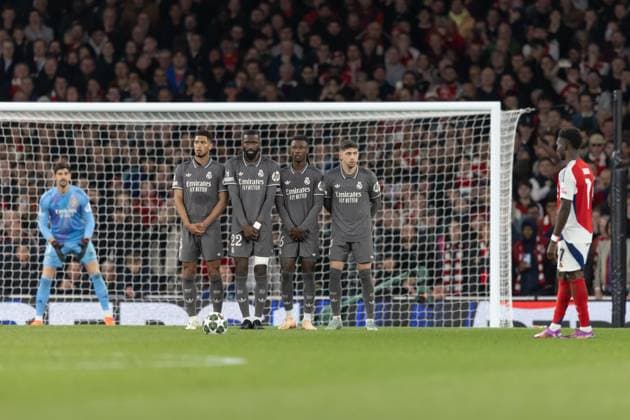 Arsenal v Real Madrid. UEFA Champions League, Quarter-Final, Leg 1 of 2, Football, The Emirates Stadium, London, UK - 08 Apr 2025 The Real Madrid wall London Emirates Stadium London GBR, UK NEWSPAPERS OUT Copyright: xEllixBirchx