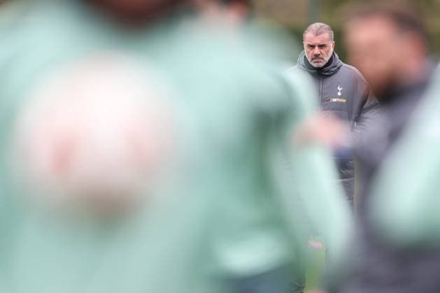 Tottenham Hotspur Training 09 April 2025, Enfield - Tottenham Hotspur Training - Tottenham Hotspur manager Ange Postecoglou - Photo: Charlotte Wilson Offside. Enfield UK Copyright: xCharlottexWilsonx xOffsidexOffside