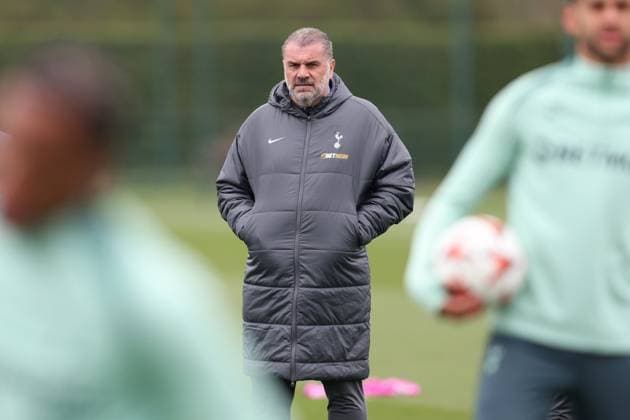 Tottenham Hotspur Training 09 April 2025, Enfield - Tottenham Hotspur Training - Tottenham Hotspur manager Ange Postecoglou - Photo: Charlotte Wilson Offside. Enfield UK Copyright: xCharlottexWilsonx xOffsidexOffside