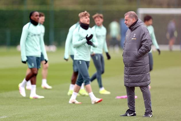 Tottenham Hotspur Training 09 April 2025, Enfield - Tottenham Hotspur Training - Tottenham Hotspur manager Ange Postecoglou - Photo: Charlotte Wilson Offside. Enfield UK Copyright: xCharlottexWilsonx xOffsidexOffside