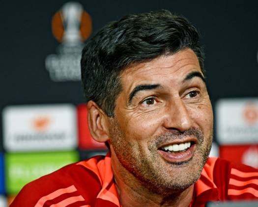 Match Europa League OL- Manchester United, ManU PHOTOPQR LE PROGRES Stéphane GUIOCHON - Décines-Charpieu 09 04 2025 - Match Europa League OL- Manchester United -A Décines au Groupama Training Center à la veille de 1 4 de finale raller de l Europa League saison 2024 - 2025 OL - Manchester United conférence de presse de l OL ici Paulo Fonseca Europa League OL- Manchester United Portuguese head coach of French football club Olympique Lyonnais (OL) Paulo Fonseca addresses a press conference, PK, Pressekonferenz in Decines Charpieu, near Lyon, central-eastern France, on April 09, 2025 Décines-Charpieu Rhône Rhône-Alpes France  Copyright: xPHOTOPQR LExPROGRES MAXPPPxStéphanexGUIOCHONx 20250409LPL1603 20250409LPL1603
