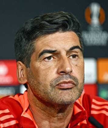 Match Europa League OL- Manchester United, ManU PHOTOPQR LE PROGRES Stéphane GUIOCHON - Décines-Charpieu 09 04 2025 - Match Europa League OL- Manchester United -A Décines au Groupama Training Center à la veille de 1 4 de finale raller de l Europa League saison 2024 - 2025 OL - Manchester United conférence de presse de l OL ici Paulo Fonseca Europa League OL- Manchester United Portuguese head coach of French football club Olympique Lyonnais (OL) Paulo Fonseca addresses a press conference, PK, Pressekonferenz in Decines Charpieu, near Lyon, central-eastern France, on April 09, 2025 Décines-Charpieu Rhône Rhône-Alpes France  Copyright: xPHOTOPQR LExPROGRES MAXPPPxStéphanexGUIOCHONx 20250409LPL1605 20250409LPL1605