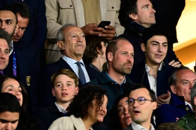 FOOTBALL : PSG vs Aston Villa - Ligue des Champions - 09 04 2025 Nassef Sawiris ( president Aston Villa ) and Prince William attend the UEFA Champions League match between Paris Saint Germain and Aston Villa FC at Parc Des Princes on April 09 , 2025 in Paris, France. ( Photo by Dante Badano PsnewZ ) - ParisFrance  Copyright: xDantexBadanox