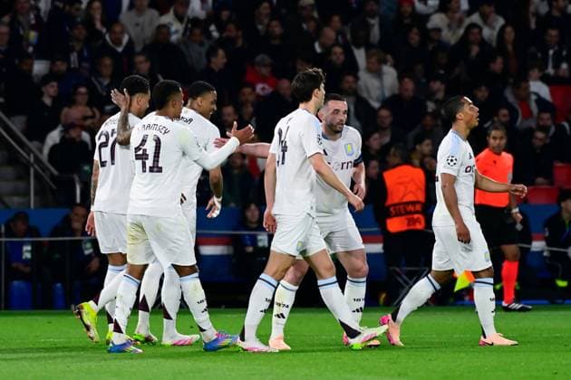 FOOTBALL : PSG vs Aston Villa - Ligue des Champions - 09 04 2025 Aston Villa players celebrates during the UEFA Champions League match between Paris Saint Germain and Aston Villa FC at Parc Des Princes on April 09 , 2025 in Paris, France. ( Photo by Dante Badano PsnewZ ) - ParisFrance  Copyright: xDantexBadanox