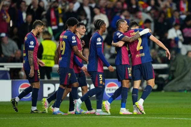 09.04.2025, xslx, Fussball UEFA Champions League, FC Barcelona, Barca - Borussia Dortmund v.l. Raphinha (FC Barcelona), Pau Cubarsi (FC Barcelona) celebrate the goal, Der Torjubel zum 1:0 (UEFA REGULATIONS PROHIBIT ANY USE OF PHOTOGRAPHS as IMAGE SEQUENCES and or QUASI-VIDEO) Barcelona
