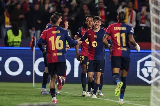 April 9, 2025, Barcelona, Barcelona, SPAIN: Robert Lewandowski celebrates a goal with his teammates during the UEFA Champions League 2024 25 quarter-final first leg, match between FC Barcelona, Barca and Borussia Dortmund at Estadi Olimpic Lluis Companys on April 09, 2025 in Barcelona, Spain. Barcelona SPAIN - ZUMAa181 20250409_zaa_a181_067 Copyright: xJavierxBorregox