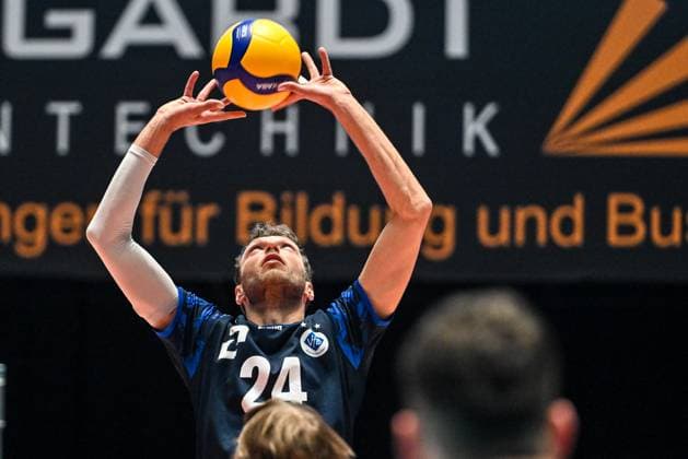 GER, VBL, VfB Friedrichshafen vs SVG Lüneburg 09.04.2025, Spacetech Arena, Friedrichshafen, GER, VBL, VfB Friedrichshafen vs SVG Lüneburg, im Bild Wessel Keemink (Friedrichshafen, 24)