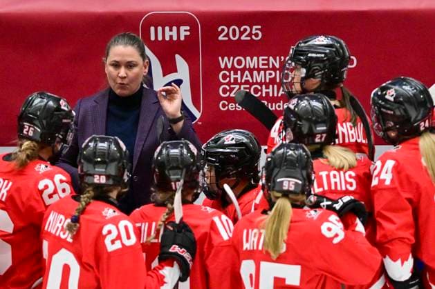 Assistant coach Kori Cheverie (CAN) talks to her players during the IIHF Women s World Championship, WM, Weltmeisterschaft Group A, match Canada vs Finland, in Ceske Budejovice, Czech Republic, on April 10, 2025. (CTKxPhoto VaclavxPancer) CTKPhotoP2025041008857  CTKPhotoP2025041008857