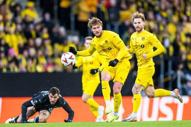 250410 Kasper Hogh of Bodo Glimt during the UEFA Europa League quarter-final football match between Bodo Glimt and Lazio on April 10, 2025 in Bodo. Photo: Marius Simensen BILDBYRAN COP 238 bbeng bodo bodo glimt football fotball fotboll kvartfinale lazio quarter-final soccer uefa europa league Copyright: MARIUSxSIMENSEN BB250410BB958