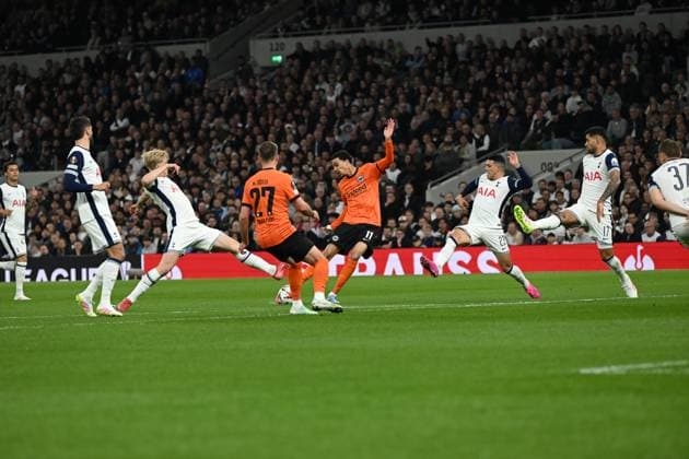 Tottenham Hotspur Stadium London, England - 2025 April 10th: <xxxx> during the UEFA Europa League - Quarter-finals 2024 25 match between Tottenham Hotspur v Eintracht Frankfurt at the Tottenham Hotspur Stadium on April 10th, 2025 in London, England. (David Horton SPP) Copyright: xDavidxHorton SPPx spp-en-DaHo-SPP_12694_Tottenham_v_Eintracht Frankfurt