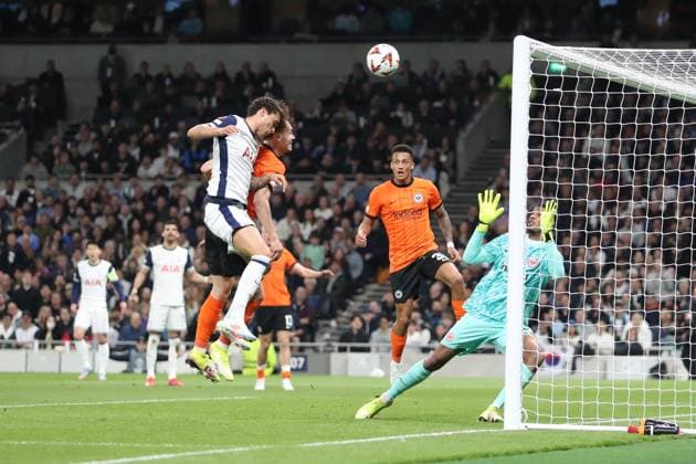 Brennan Johnson of Tottenham Hotspur heads the ball over the bar Tottenham Hotspur v Eintracht Frankfurt, Football, UEFA Europa League, Tottenham Hotspur Stadium, London, UK - 10 04 2025 Editorial use only  Copyright: xAnthonyxHanc Shutterstockx 15247844d