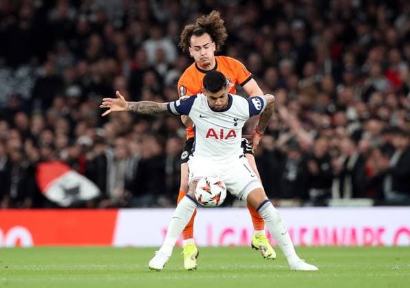 10.04.2025, xtgx, Fussball Europa League 1 4 Finale, Tottenham Hotspur - Eintracht Frankfurt v.l. Cristian Romero of Tottenham Hotspur, Arthur Theate (Eintracht Frankfurt) (DFL DFB REGULATIONS PROHIBIT ANY USE OF PHOTOGRAPHS as IMAGE SEQUENCES and or QUASI-VIDEO) London