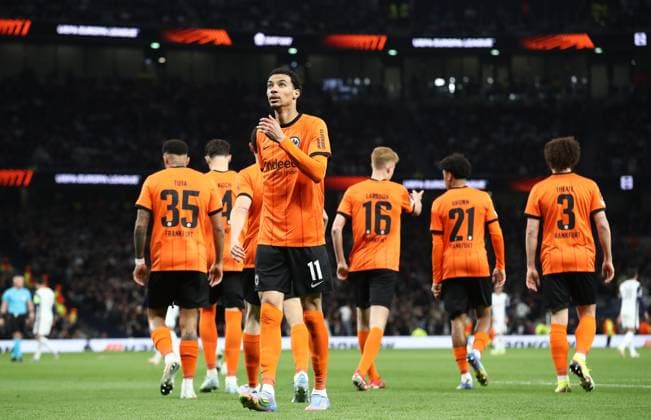 10.04.2025, xtgx, Fussball Europa League 1 4 Finale, Tottenham Hotspur - Eintracht Frankfurt v.l. Hugo Ekitike (Eintracht Frankfurt) celebrate the goal, Der Torjubel zum 0:1 (DFL DFB REGULATIONS PROHIBIT ANY USE OF PHOTOGRAPHS as IMAGE SEQUENCES and or QUASI-VIDEO) London