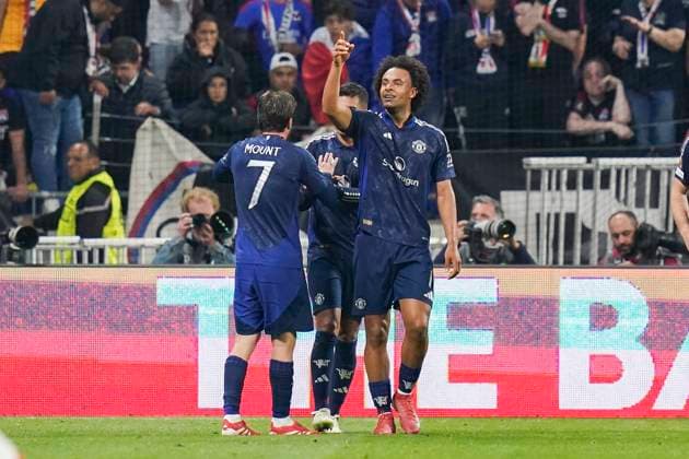 Olympique Lyonnais v Manchester United, ManU FC Manchester United forward Joshua Zirkzee (11) scores a GOAL 1-2 during the Olympique Lyonnais v Manchester United FC UEFA Europa League Quarter-Final 1st leg match at the OL Stadium, Lyon, France on 10 April 2025 Credit: Eleanor Hoad Every Second Media Editorial use only. All images are copyright Every Second Media Limited. No images may be reproduced without prior permission. Copyright: xIMAGO EveryxSecondxMediax ESM-1409-0032 EleanorxHoadx xEveryxSecondxMediax