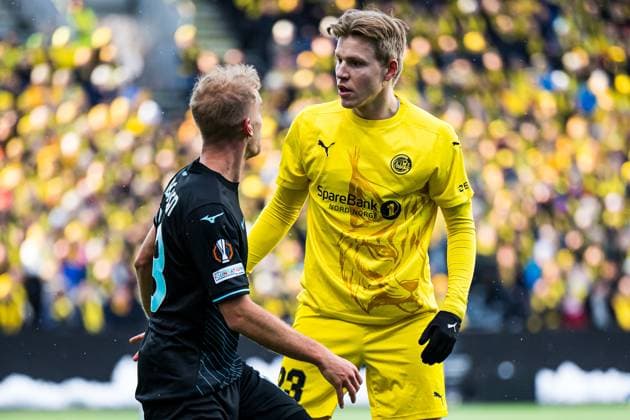 250410 Gustav Isaksen of Lazio and Jens Petter Hauge of Bodo Glimt during the UEFA Europa League quarter-final football match between Bodo Glimt and Lazio on April 10, 2025 in Bodo. Photo: Marius Simensen BILDBYRAN COP 238 bbeng bodo bodo glimt football fotball fotboll kvartfinale lazio quarter-final soccer uefa europa league Copyright: MARIUSxSIMENSEN BB250410ZN021