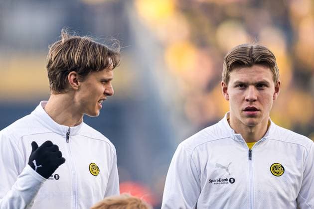 250410 Ulrik Saltnes and Jens Petter Hauge of Bodo Glimt ahead of the UEFA Europa League quarter-final football match between Bodo Glimt and Lazio on April 10, 2025 in Bodo. Photo: Marius Simensen BILDBYRAN COP 238 bbeng bodo bodo glimt football fotball fotboll kvartfinale lazio quarter-final soccer uefa europa league Copyright: MARIUSxSIMENSEN BB250410ZO025