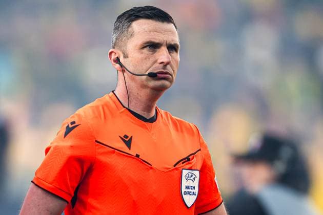 250410 Michael Oliver, referee, ahead of the UEFA Europa League quarter-final football match between Bodo Glimt and Lazio on April 10, 2025 in Bodo. Photo: Marius Simensen BILDBYRAN COP 238 bbeng bodo bodo glimt football fotball fotboll kvartfinale lazio quarter-final soccer uefa europa league Copyright: MARIUSxSIMENSEN BB250410ZS024