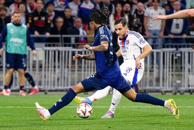 Lyon, France, April 10 2025 : Rayan Cherki (18 Olympique Lyonnais) shoots the ball (action) during the UEFA Europa League game between Olympique Lyonnais and Manchester United, ManU at Groupama Stadium in Lyon, France (Giuseppe Velletri SPP) Copyright: xGiuseppexVelletrix xSPPx spp-en-GiVeSp-DZ8_1611