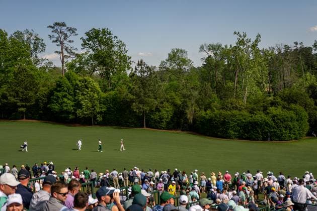 250410 Ludvig Aberg of Sweden and Rory McIlroy of Northern Ireland during the first round of the 2025 Masters Golf Tournament on April 10, 2025 in Augusta. Photo: Petter Arvidson BILDBYRAN kod PA PA1007 bbeng golf masters the masters augusta us masters sverige Copyright: PETTERxARVIDSON BB250410PA184
