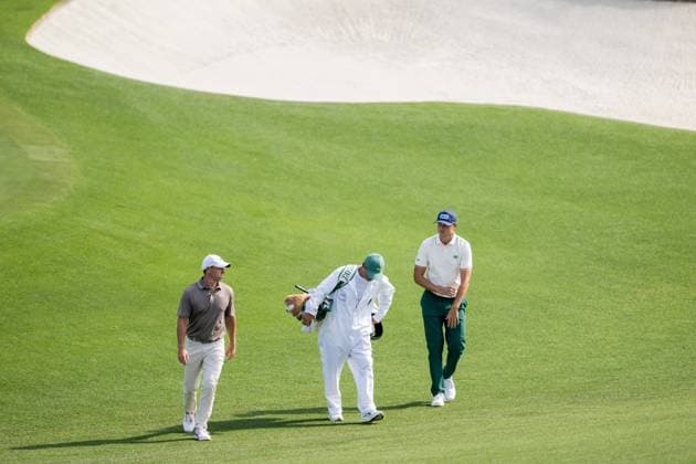 250410 Ludvig Aberg of Sweden and Rory McIlroy of Northern Ireland during the first round of the 2025 Masters Golf Tournament on April 10, 2025 in Augusta. Photo: Petter Arvidson BILDBYRAN kod PA PA1007 bbeng golf masters the masters augusta us masters sverige Copyright: PETTERxARVIDSON BB250410PA194