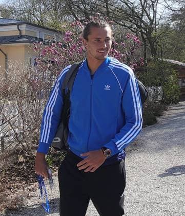 11.04.2025, BMW Open, MTTC Iphitos Praesentation, Muenchen, Tennis, im Bild: Alexander Zverev geht zum Training