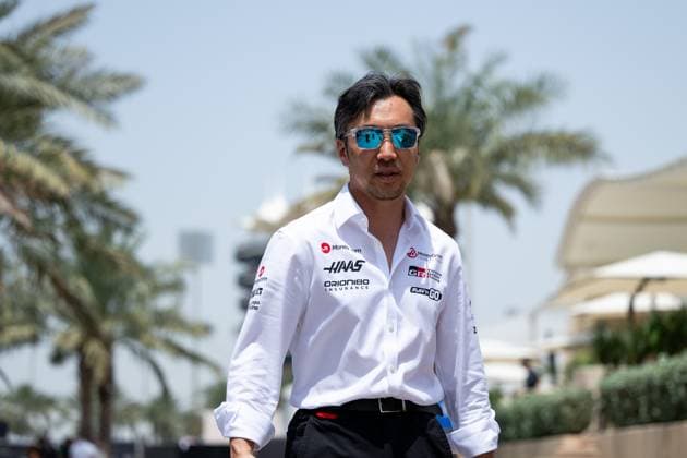 Ayao Komatsu (MoneyGram Haas F1 Team, Teamchef), BAH, Formel 1 Weltmeisterschaft, Gulf Air Grand Prix von Bahrain, Bahrain International Circuit, Ankunft der Fahrer, Saison 2025, 11.04.2025 BAH, Formel 1 Weltmeisterschaft, Gulf Air Grand Prix von Bahrain, Bahrain International Circuit, Ankunft der Fahrer, Saison 2025, 11.04.2025 Sakhir Copyright: xEibner-Pressefoto Memmlerx EP_MMR