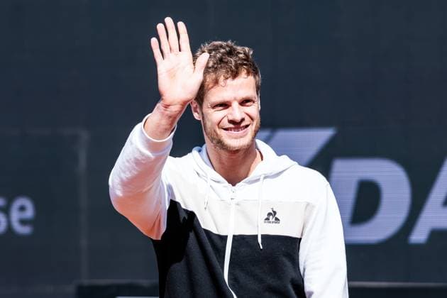 BMW Open München ATP, Tennis Herren 500: Eröffnungspressekonferenz; 11.04.2025 Yannick Hanfmann (Deutschland) winkt BMW Open by Bitpanda München ATP 500: Eröffnungspressekonferenz, München, MTTC Iphitos am 11.04.2025 Copyright: xBEAUTIFULxSPORTS Wunderlx