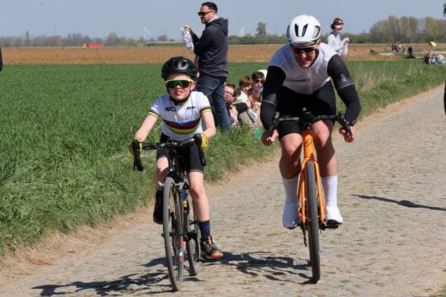 Tadej POGACAR PHOTOPQR VOIX DU NORD STEPHANE MORTAGNE ; 11 04 2025 ; GRUSON, 11.04.2025 Cyclisme, reconnaissance de Paris Roubaix du champion du monde et vainqueur du Tour de France, Tadej POGACAR, ici sur le pave du carrefour de l Arbre a Gruson PHOTO STEPHANE MORTAGNE LA VOIX DU NORD - Reconnaissance of the track of this year s one-day cycling race Paris-Roubaix, around Roubaix, France, Friday 11 April 2025. Hauts de France France  Copyright: xPHOTOPQR VOIXxDUxNORD MAXPPPxSTEPHANExMORTAGNEx 20250411VDN5893 20250411VDN5893