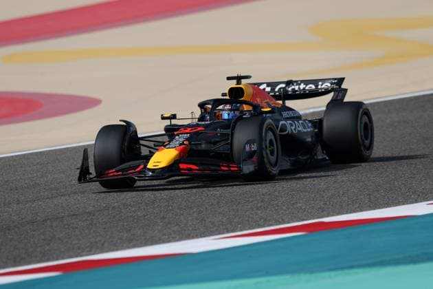 F1 - BAHRAIN GRAND PRIX 2025 37 IWASA Ayumu (jpn), Red Bull Racing RB21, action during the Formula 1 Gulf Bahrain Grand Prix 2025, 4th round of the 2025 FIA Formula One World Championship, WM, Weltmeisterschaft from April 11 to 13, 2025 on the Bahrain International Circuit, in Sakhir, Bahrain -  Copyright: xXavixBonillax