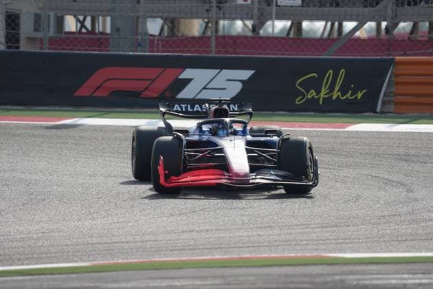 11.04.2025, Bahrain International Circuit, Sakhir, Formula 1 Gulf Air Bahrain Grand Prix 2025 ,im Bild Alexander Albon (GBR), Atlassian Williams Racing (Photo by Hasan Bratic DeFodi Images)