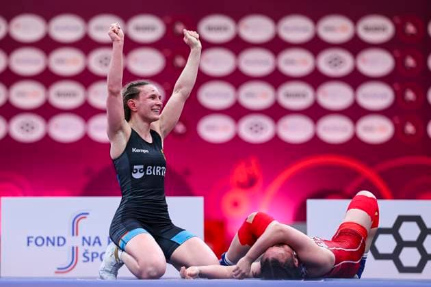 Bilder des Jahres 2025, Sport 04 April Sport Themen der Woche KW15 Sport Bilder des Tages Wrestling European Championships 2025 62kg WW - Luisa Helga Gerda Niemesch (GER) df. Selvi Ilyasoglu (TUR) Bratislava X-BIONIC SPHERE Slovakia *** Wrestling European Championships 2025 62kg WW Luisa Helga Gerda Niemesch GER df Selvi Ilyasoglu TUR Bratislava X BIONIC SPHERE Slovakia Copyright: xUnitedxWorldxWrestlingx xKadirxCx