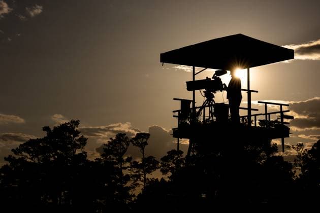 250411 General view of a TV tower during the second round of the 2025 Masters Golf Tournament on April 11, 2025 in Augusta. Photo: Petter Arvidson BILDBYRAN kod PA PA1008 bbeng golf masters the masters augusta us masters genre tv tv-fotograf kameraman Copyright: PETTERxARVIDSON BB250411PA161