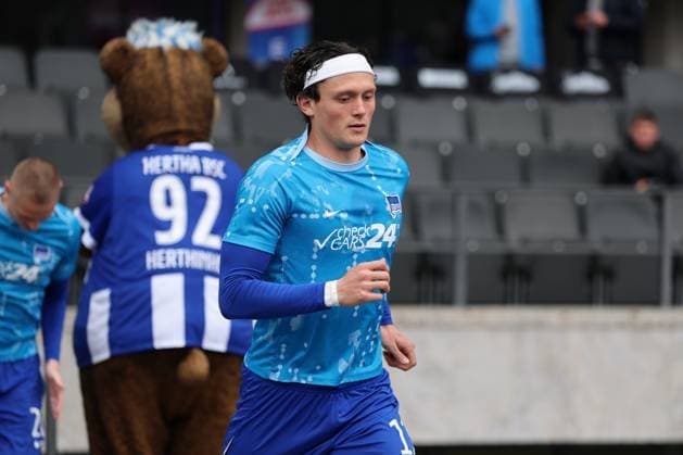 2. Fußball Bundesliga, Hertha BSC - SV Darmstadt Fabian Reese (Hertha BSC Berlin 11), während der Begegnung in der 2. Fußball Bundesliga, Hertha BSC - SV Darmstadt in Berlin, Olympiastadion, am 12.04.2025. DFB regulations prohibit any use of photographs as image sequences and or quasi video.