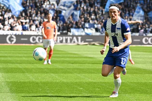 Fussball 2.Bundesliga, Hertha BSC Berlin - SV Darmstadt 98 12.04.2025, xdanx, Fussball 2.Bundesliga, Hertha BSC Berlin - SV Darmstadt 98 v.l. Fabian Reese (Hertha BSC) (DFL DFB REGULATIONS PROHIBIT ANY USE OF PHOTOGRAPHS as IMAGE SEQUENCES and or QUASI-VIDEO) Daniel Lakomski Mix1Press Berlin Olympiastadion Berlin Deutschland (DEU)