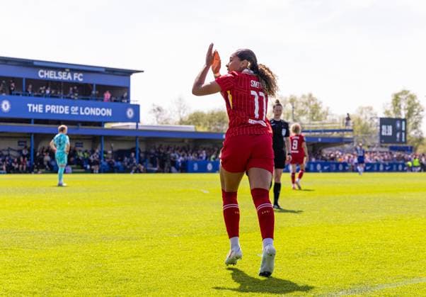 Football - FA Women™s FA Cup - Semi-Final - Chelsea FC Women v Liverpool FC Women LONDON, ENGLAND - Saturday, April 12, 2025: Liverpool s Olivia Smith celebrates after scoring the first goal during the FA Women™s FA Cup Semi-Final match between Chelsea FC Women and Liverpool FC Women at Kingsmeadow. (Photo by David Rawcliffe Propaganda) LONDON Kingsmeadow GREATER LONDON ENGLAND  Copyright: xPropagandaxPhotoxAgencyx P2025-04-12-Chelsea_W_Liverpool_W-56