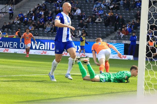 DEU, DFL, 2. FBL, Hertha BSC vs. SV Darmstadt 98, 12.04.2025, Berliner Olympiastadion, Berlin, DEU, DFL, 2. FBL, Hertha BSC vs. SV Darmstadt 98, im Bild DFL - regulations prohibit any use of Photographs as image sequences and or quasi-video Foto: Juergen Engler nordphoto GmbH