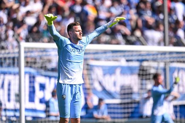 12.04.2025, Fussball, Bundesliga, 29.Spieltag Saison 2024 2025, VfL Bochum - FC Augsburg, Torwart Patrick Drewes (VfL Bochum) xRHR-FOTO TKx Copyright: RHR-FOTOx RHR-FOTO TK