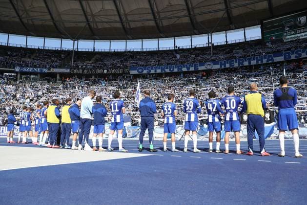 12.04.2025, xtgx, Fussball - 2.Bundesliga, Hertha BSC Berlin - SV Darmstadt 98 emspor, v.l. Hertha enttaeuscht, schaut enttaeuscht, niedergeschlagen, disappointed (DFL DFB REGULATIONS PROHIBIT ANY USE OF PHOTOGRAPHS as IMAGE SEQUENCES and or QUASI-VIDEO) Berlin