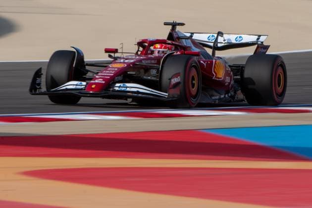 Charles Leclerc (Scuderia Ferrari HP, Monaco, 16) im SF-25, BAH, Formel 1 Weltmeisterschaft, Gulf Air Grand Prix von Bahrain, Bahrain International Circuit, 3. Freies Training, Saison 2025, 12.04.2025 BAH, Formel 1 Weltmeisterschaft, Gulf Air Grand Prix von Bahrain, Bahrain International Circuit, 3. Freies Training, Saison 2025, 12.04.2025 Sakhir Copyright: xEibner-Pressefoto Memmlerx EP_MMR