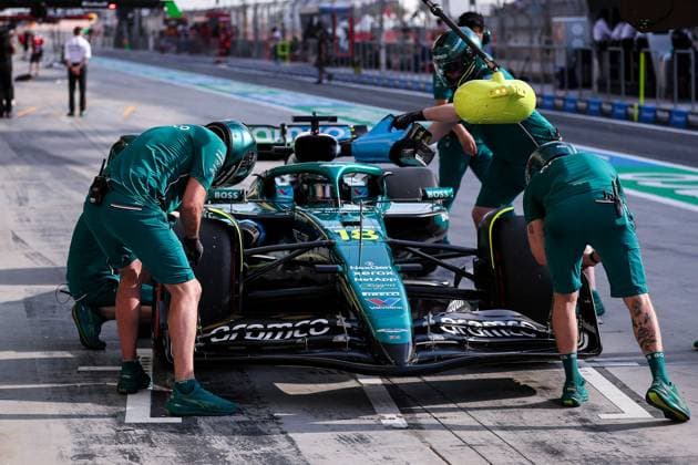 F1 - BAHRAIN GRAND PRIX 2025 18 STROLL Lance (can), Aston Martin F1 Team AMR25, action during the Formula 1 Gulf Bahrain Grand Prix 2025, 4th round of the 2025 FIA Formula One World Championship, WM, Weltmeisterschaft from April 11 to 13, 2025 on the Bahrain International Circuit, in Sakhir, Bahrain - SakhirBahrain  Copyright: xEricxAlonsox
