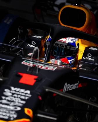 F1 - BAHRAIN GRAND PRIX 2025 01 VERSTAPPEN Max (nld), Red Bull Racing RB21, action during the Formula 1 Gulf Bahrain Grand Prix 2025, 4th round of the 2025 FIA Formula One World Championship, WM, Weltmeisterschaft from April 11 to 13, 2025 on the Bahrain International Circuit, in Sakhir, Bahrain - SakhirBahrain  Copyright: xEricxAlonsox