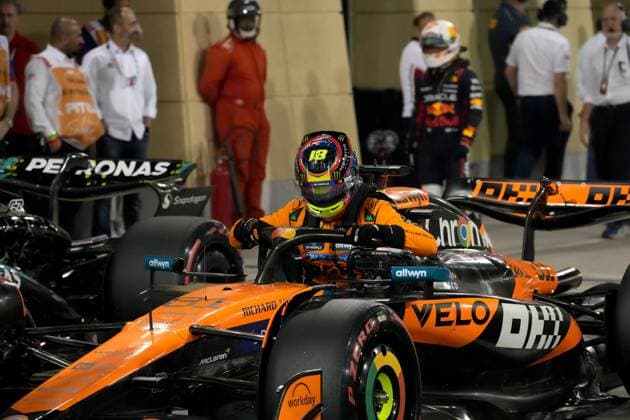 12.04.2025, Bahrain International Circuit, Sakhir, Formula 1 Gulf Air Bahrain Grand Prix 2025 ,im Bild Poleposition für Oscar Piastri (AUS), McLaren F1 Team (Photo by Hasan Bratic DeFodi Images)