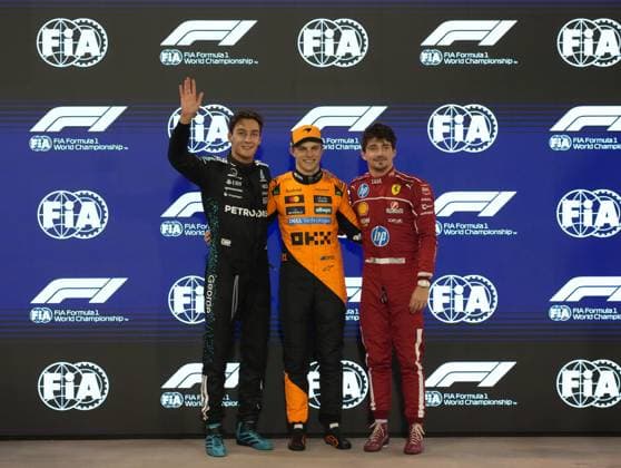 12.04.2025, Bahrain International Circuit, Sakhir, Formula 1 Gulf Air Bahrain Grand Prix 2025 ,im Bild Poleposition für Oscar Piastri (AUS), McLaren F1 Team, 2.Startplatz für George Russell (GBR), Mercedes-AMG Petronas Formula One Team, 3.Startplatz für Charles Leclerc (MCO), Scuderia Ferrari HP (Photo by Hasan Bratic DeFodi Images)