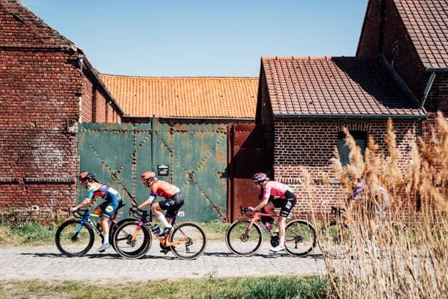 Bilder des Jahres 2025, Sport 04 April Sport Bilder des Tages 2025 Paris Roubaix Femmes Avec Zwift Picture by Zac Williams SWpix.com - 12 04 2025 - Cycling - 2025 Paris Roubaix Femmes Avec Zwift, France - Elizabeth Deignan, Lidl Trek. Copyright: x xSWpix.comx(t axPhotographyxHubxLtd)xZacxWilliams SWpix.comx SWP-2864-0009