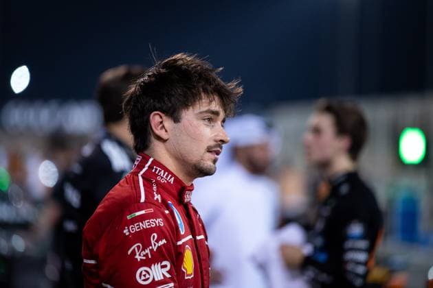 Charles Leclerc (Scuderia Ferrari HP, Monaco, 16) im Parc Ferme zufrieden mit Platz 3, BAH, Formel 1 Weltmeisterschaft, Gulf Air Grand Prix von Bahrain, Bahrain International Circuit, Qualifying, Saison 2025, 12.04.2025 BAH, Formel 1 Weltmeisterschaft, Gulf Air Grand Prix von Bahrain, Bahrain International Circuit, Qualifying, Saison 2025, 12.04.2025 Sakhir Copyright: xEibner-Pressefoto Memmlerx EP_MMR