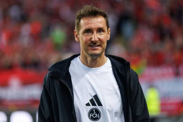 Miroslav Klose (Trainer 1.FC Nuernberg), 1. FC Kaiserslautern vs 1. FC Nuernberg, Fussball, 2. Bundesliga, Saison 2024 2025, 29. Spieltag, 12.04.2025 1. FC Kaiserslautern vs 1. FC Nuernberg, Fussball, 2. Bundesliga, Saison 2024 2025, 29. Spieltag, 12.04.2025 Kaiserslautern
