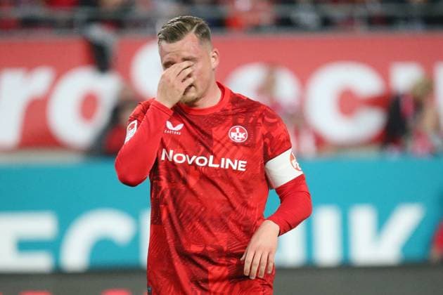 12.04.2025, xmohx, Fussball 2.Bundesliga, 1.FC Kaiserslautern - 1.FC Nürnberg v.l. Marlon Ritter (1. FC Kaiserslautern) Enttäuscht, traurig, frustriert (DFL DFB REGULATIONS PROHIBIT ANY USE OF PHOTOGRAPHS as IMAGE SEQUENCES and or QUASI-VIDEO) Kaiserslautern