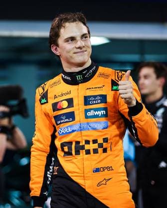 F1 - BAHRAIN GRAND PRIX 2025 PIASTRI Oscar (aus), McLaren F1 Team MCL39, portrait during the Formula 1 Gulf Bahrain Grand Prix 2025, 4th round of the 2025 FIA Formula One World Championship, WM, Weltmeisterschaft from April 11 to 13, 2025 on the Bahrain International Circuit, in Sakhir, Bahrain - SakhirBahrain  Copyright: xEricxAlonsox